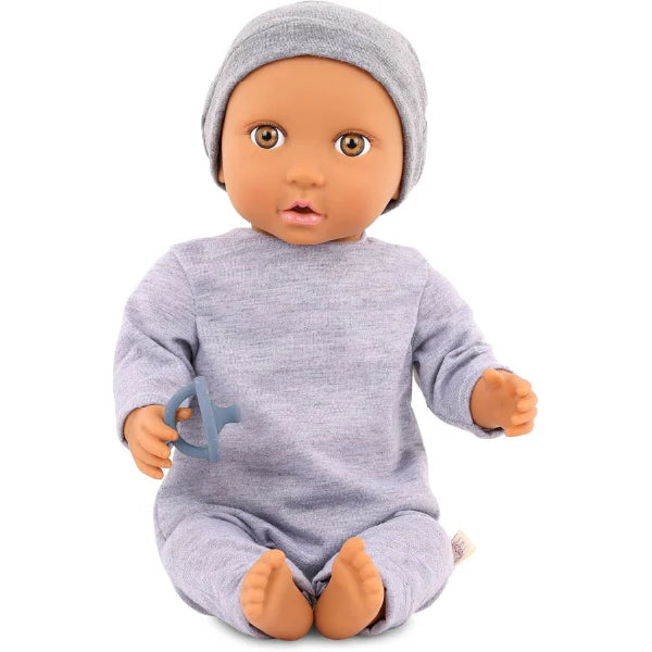 Muñeca con buzo y gorro LullaBaby