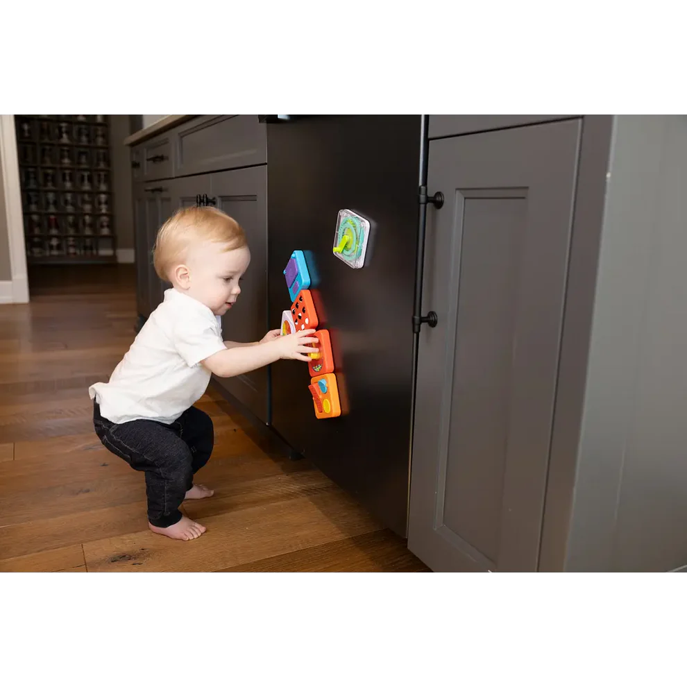 Tablero de Actividades Sensoriales Playtab FatBrain toys