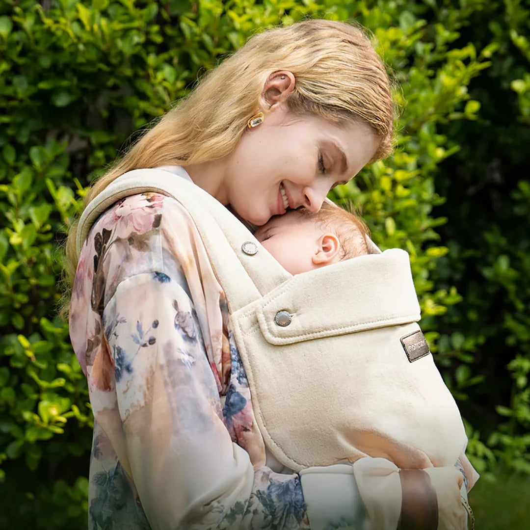 Portabebé 3 en 1 PureHug Lino Ambar Claro - Momcozy